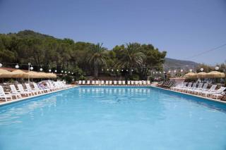 Villaggio Black Marlin